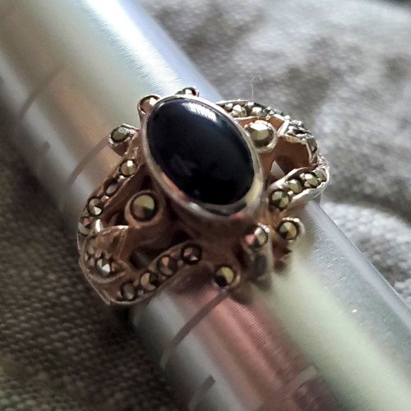 Jewelry - Sterling Silver Marcasite Onyx Ring
